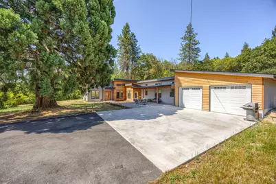 4235 Highland Avenue, Grants Pass, OR 97526 - Photo 41