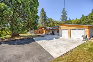 4235 Highland Ave, Grants Pass, OR 97526 - Photo 41