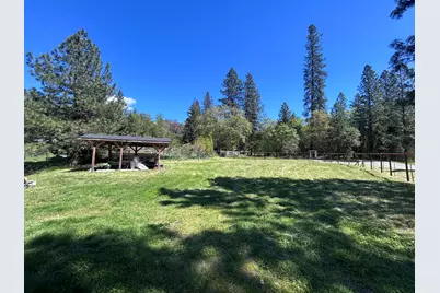 4235 Highland Avenue, Grants Pass, OR 97526 - Photo 45
