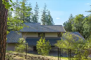 2267 Old Military Rd, Central Point, OR 97502 - Photo 39