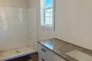 61434 SE Daybreak Ct, Bend, OR 97702 - Photo 5