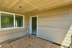 61434 SE Daybreak Ct, Bend, OR 97702 - Photo 11
