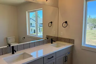 61430 SE Daybreak Ct, Bend, OR 97702 - Photo 13