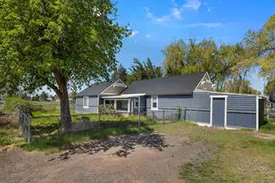 847 C Ave, Terrebonne, OR 97760 - Photo 3