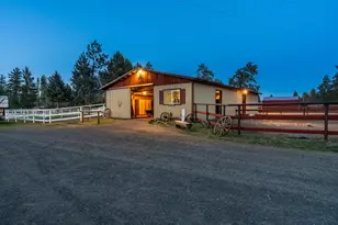 67500 Harrington Loop, Bend, OR 97703 - Photo 35