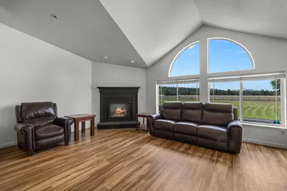 67500 Harrington Loop, Bend, OR 97703 - Photo 15