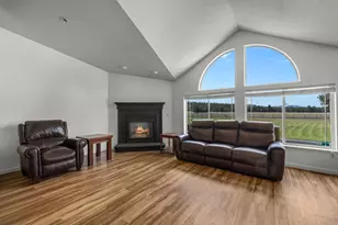 67500 Harrington Loop, Bend, OR 97703 - Photo 15