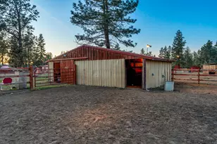 67500 Harrington Loop, Bend, OR 97703 - Photo 37