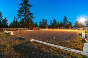 67500 Harrington Loop, Bend, OR 97703 - Photo 33