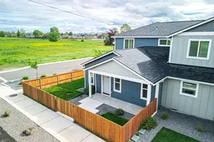 4762 Gebhard Rd, Central Point, OR 97502 - Photo 23