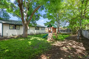 2190 Delta Waters Rd, Medford, OR 97504 - Photo 19
