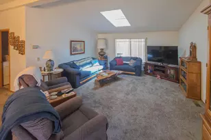 215 Whispering Willow Dr, Grants Pass, OR 97527 - Photo 3