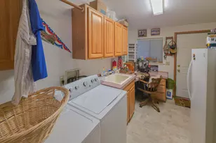 215 Whispering Willow Dr, Grants Pass, OR 97527 - Photo 21