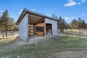 9001 SW Desert Sage Ln, Powell Butte, OR 97753 - Photo 27