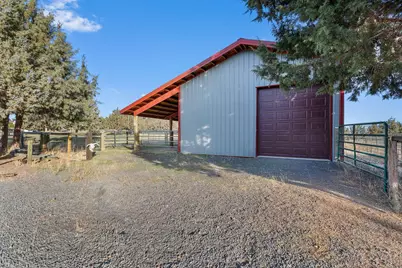 9001 SW Desert Sage Lane, Powell Butte, OR 97753 - Photo 25
