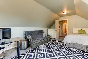 1494 NE Rumgay Ln, Bend, OR 97701 - Photo 31