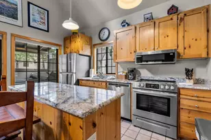 57505 Circle 4 Ln, Sunriver, OR 97707 - Photo 17