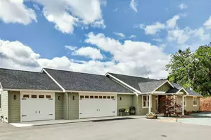 1455 Sardine Creek, Gold Hill, OR 97525 - Photo 7