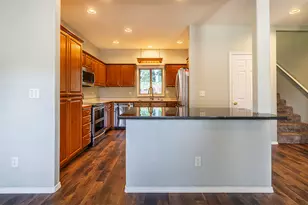 3036 Gary Dr, Medford, OR 97504 - Photo 9