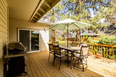 800 SE Shadowood Drive, Bend, OR 97702 - Photo 37