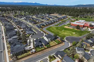 20546 Aberdeen Ct, Bend, OR 97702 - Photo 35