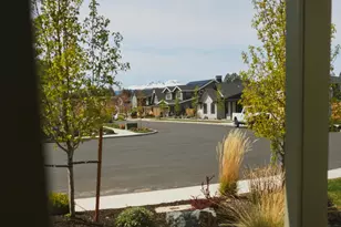 20546 Aberdeen Ct, Bend, OR 97702 - Photo 7
