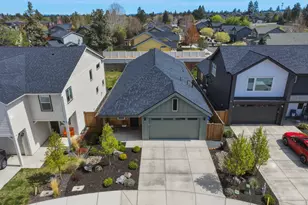 20546 Aberdeen Ct, Bend, OR 97702 - Photo 37