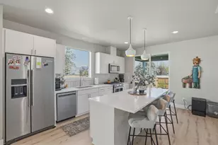 20546 Aberdeen Ct, Bend, OR 97702 - Photo 9