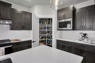 20850 SE Delta Dr, Bend, OR 97702 - Photo 7