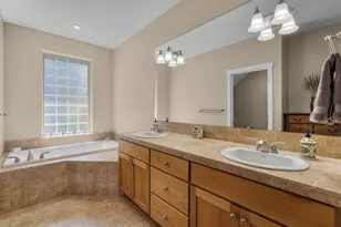 10870 Village Loop, Redmond, OR 97756 - Photo 13