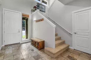 10870 Village Loop, Redmond, OR 97756 - Photo 15