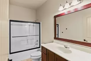 1054 Pumpkin Ridge Dr, Eagle Point, OR 97524 - Photo 21