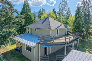 2401 E Fork Rd, Williams, OR 97544 - Photo 35