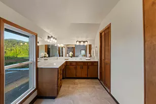 2401 E Fork Rd, Williams, OR 97544 - Photo 17