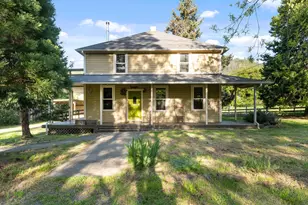 2401 E Fork Rd, Williams, OR 97544 - Photo 3