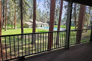 821 E Desperado Trail, Sisters, OR 97759 - Photo 27