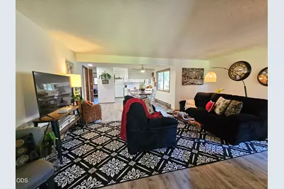 821 E Desperado Trail #UNIT 201, Sisters, OR 97759 - Photo 5