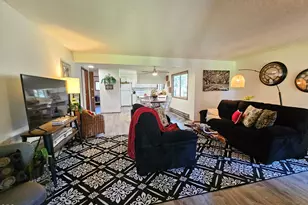 821 E Desperado Trail, Sisters, OR 97759 - Photo 5
