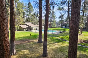 821 E Desperado Trail, Sisters, OR 97759 - Photo 17