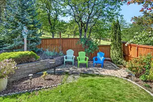 1284 Poppy Ridge Dr, Eagle Point, OR 97524 - Photo 11