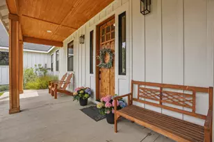 19250 Innes Market Rd, Bend, OR 97703 - Photo 3