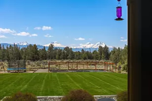 19250 Innes Market Rd, Bend, OR 97703 - Photo 9