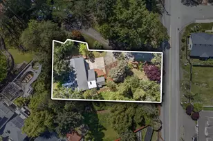 1635 NE Beacon Dr, Grants Pass, OR 97526 - Photo 3