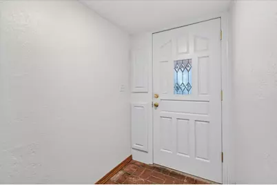 1635 NE Beacon Drive, Grants Pass, OR 97526 - Photo 11