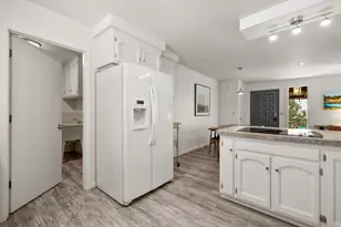 2003 NW 4th St, Bend, OR 97703 - Photo 9