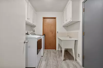 2003 NW 4th Street, Bend, OR 97703 - Photo 37