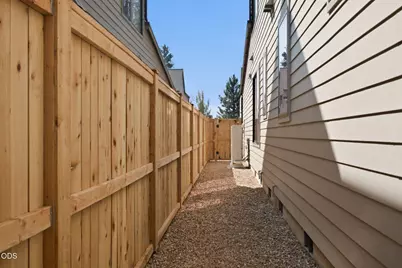 1035 W Linda Avenue #Lot 38, Sisters, OR 97759 - Photo 37