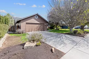 2213 NW Ivy Ave, Redmond, OR 97756 - Photo 19