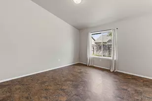 2213 NW Ivy Ave, Redmond, OR 97756 - Photo 5