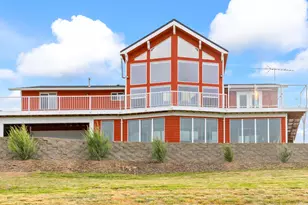 1803 NE Squire Dr, Madras, OR 97741 - Photo 1